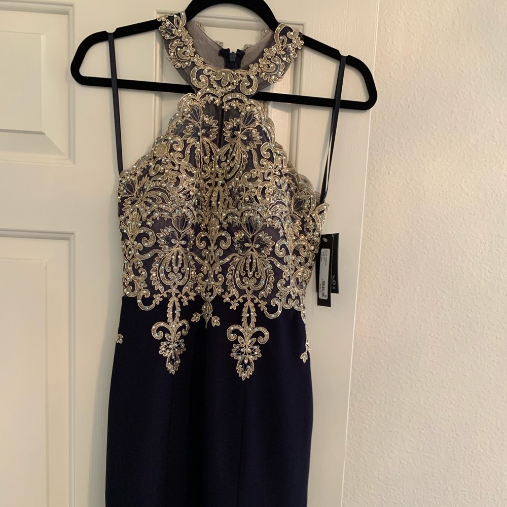 Women’s dress